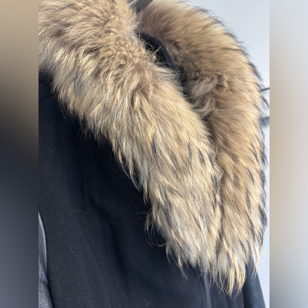 Size Large Black warm winter coat with fur hood double layer SICILY, brown fur L - Picture 2 of 16